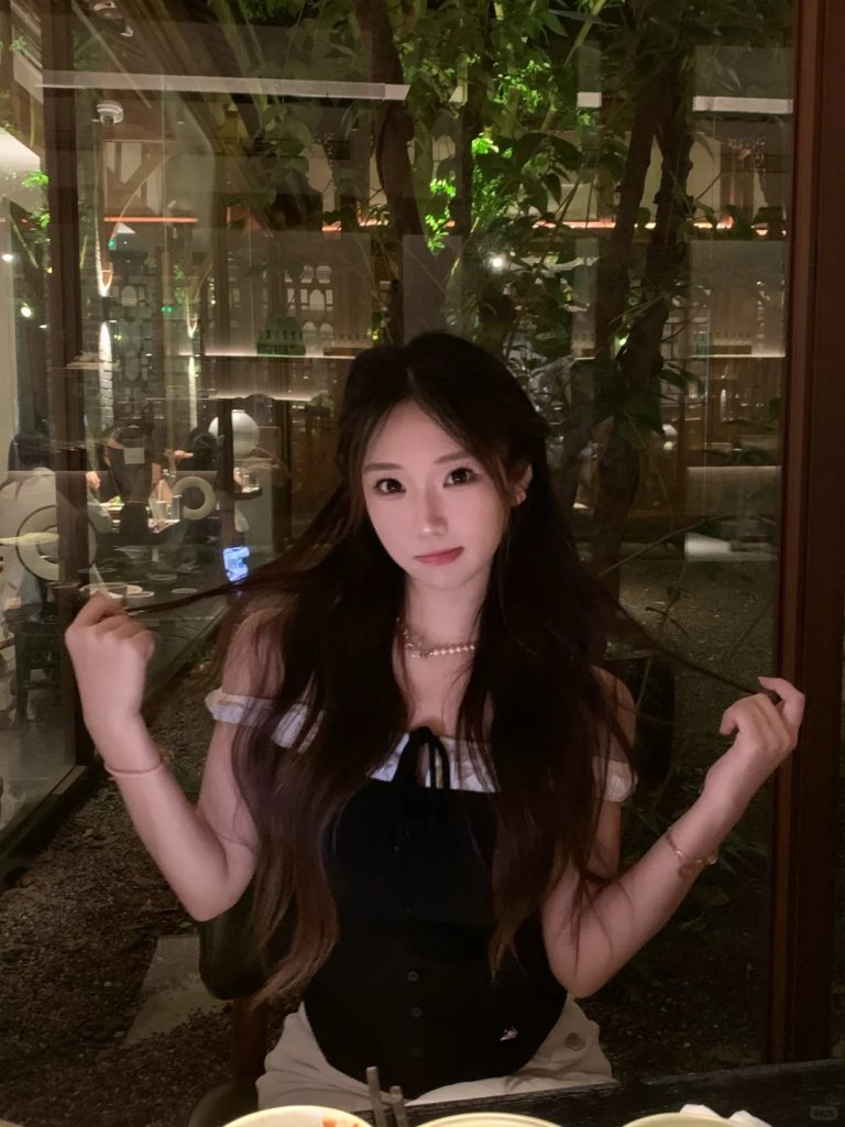 城市生活人物配图
